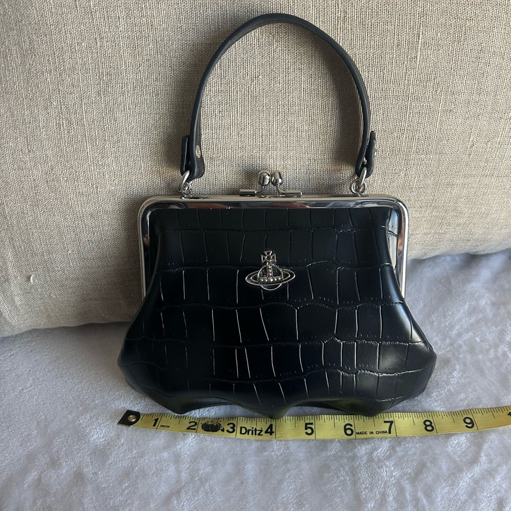 Vivienne Westwood Croc Embossed Frame Bag Black Chain Strap Like New - Picture 6 of 12